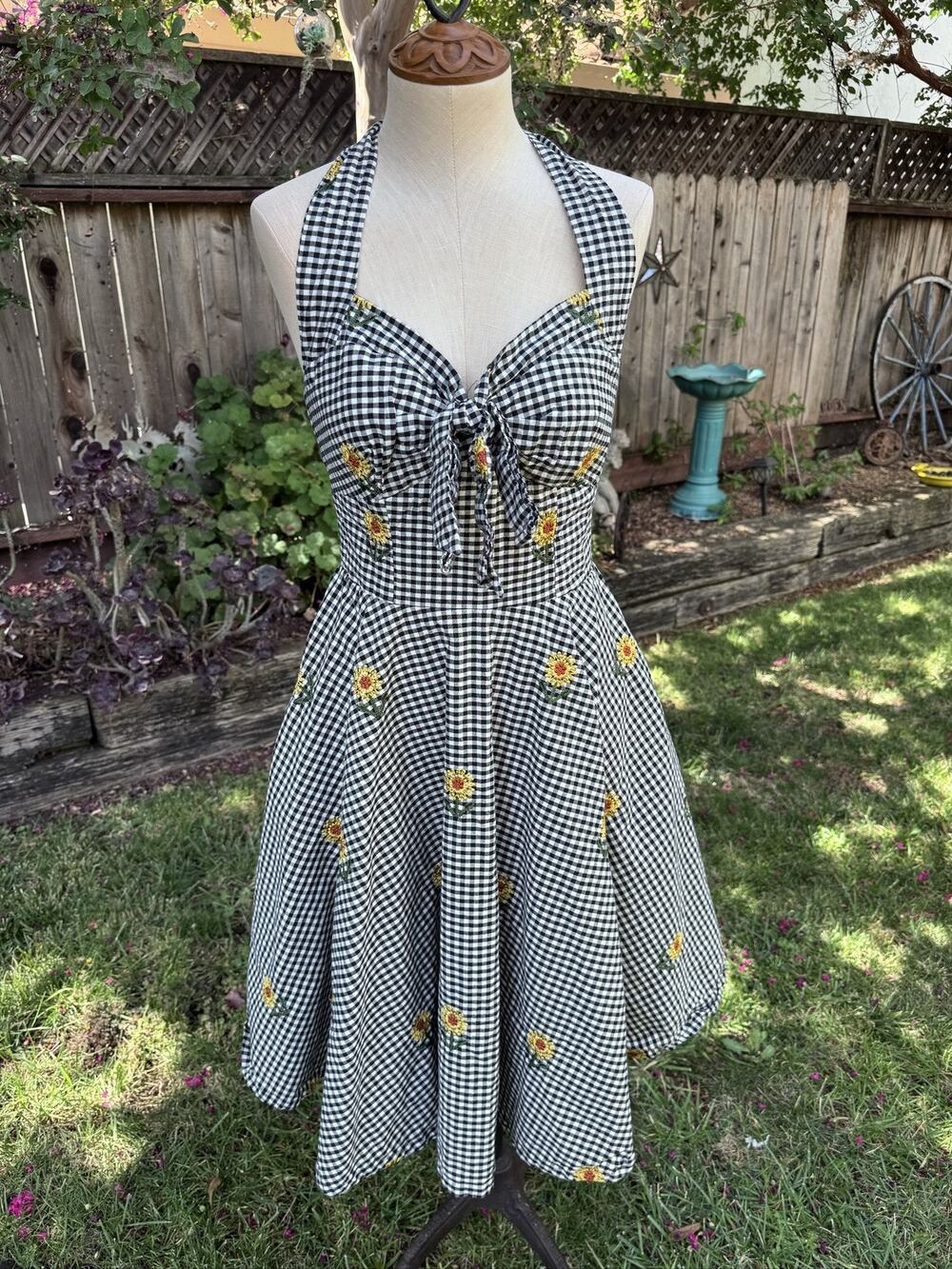 Timeless London Gingham Halter Dress Black White Sunflowers US 6 Smocked